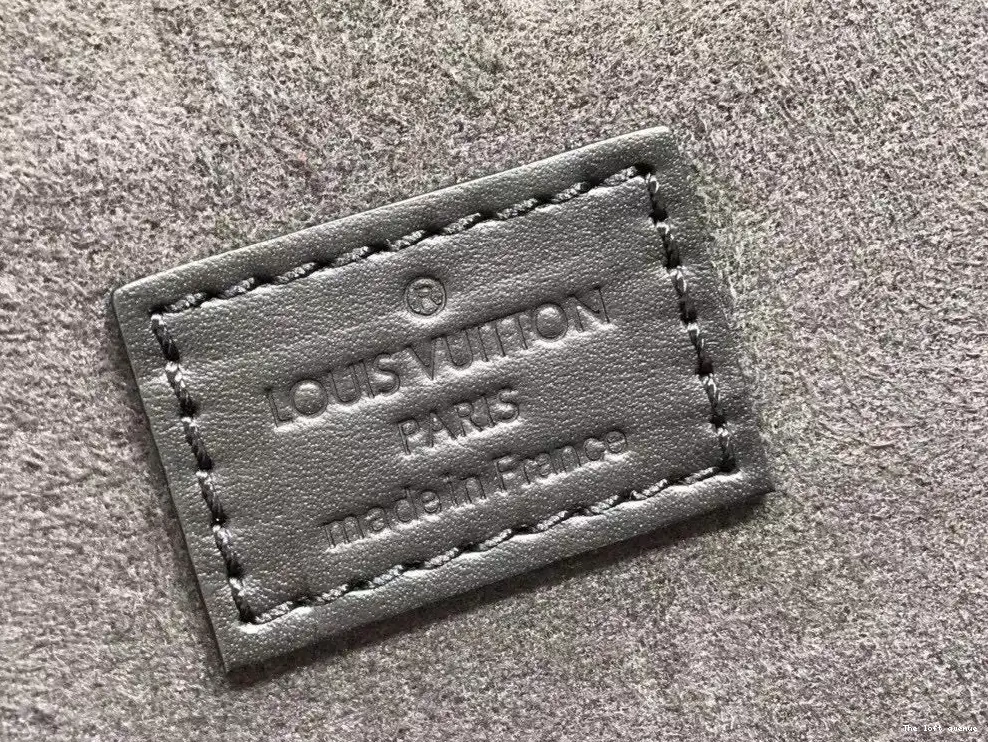 BOX WATCH CUSTOM LV 0625